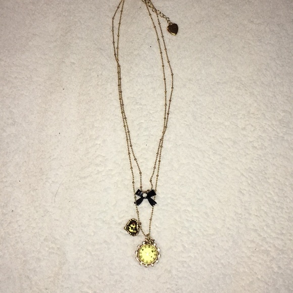 Betsy Johnson necklace double layered - Picture 2 of 3